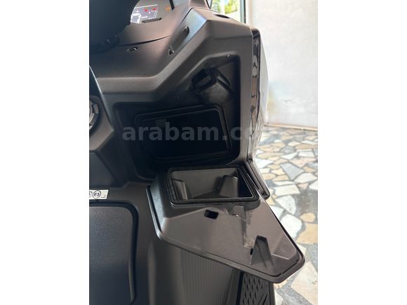 SSS CARS TAN SERVİS BAKIMLI SADECE 6400 KM DE  SYM JOYRİDE16 300 TCS