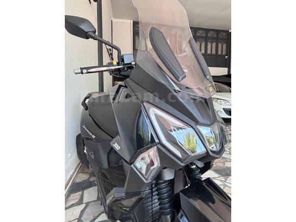 SSS CARS TAN SERVİS BAKIMLI SADECE 6400 KM DE  SYM JOYRİDE16 300 TCS