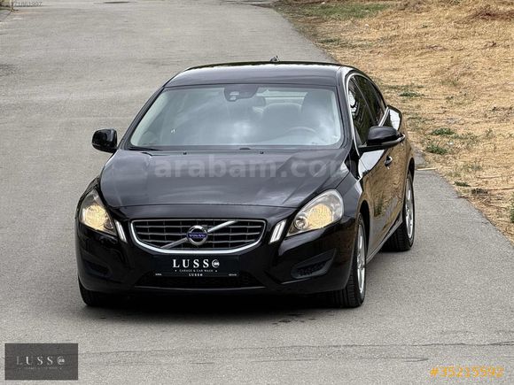 LUSSO GARAJ'dan VOLVO S60 2.0T PREMİUM POWERSHİFT