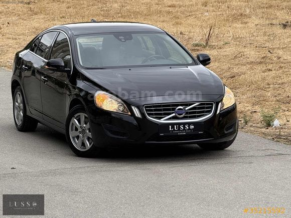 LUSSO GARAJ'dan VOLVO S60 2.0T PREMİUM POWERSHİFT