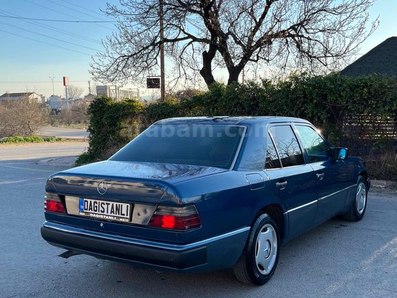  Mercedes - Benz E 200 1993 Model Değişensiz KİLİMALI  