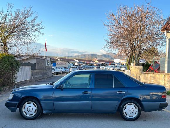  Mercedes - Benz E 200 1993 Model Değişensiz KİLİMALI  