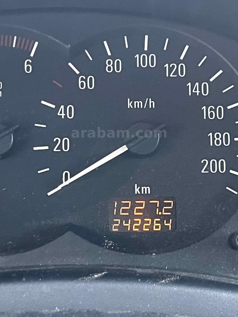 Sahibinden Opel Corsa 1.3 CDTI Enjoy 2005 Model Kilis 246.257 km Gri (metalik) 2