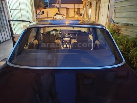1977 Mercedes W123 240D Pick-up/Station vagon/Panelvan takaslı.