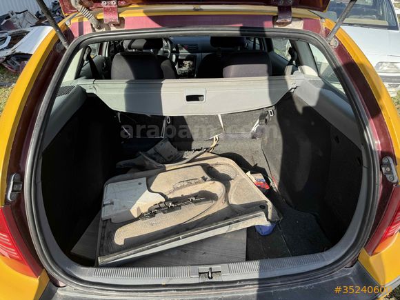 2001 SKODA OCTAVİA MOTOR İÇİ YANIK