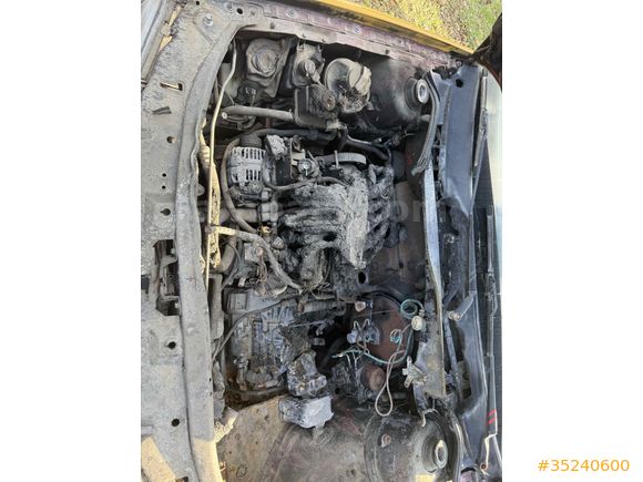 2001 SKODA OCTAVİA MOTOR İÇİ YANIK
