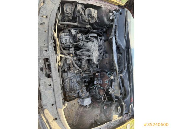 2001 SKODA OCTAVİA MOTOR İÇİ YANIK