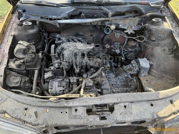 2001 SKODA OCTAVİA MOTOR İÇİ YANIK