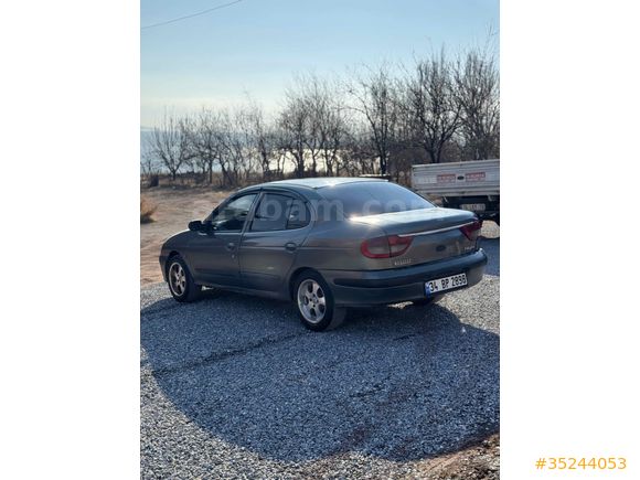 Sahibinden Renault Megane 1.9 DTi Expression 2002 Model 
