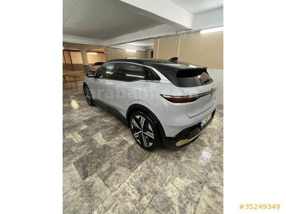 Sahibinden Renault Megane E-Tech Iconic 2024 Model 