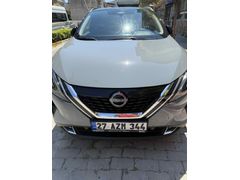 Sahibinden Nissan Qashqai 1.5 e-Power Sky pack arka tampon küçük bir yeri boyandı 2024  