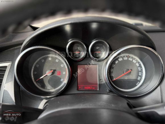 MES AUTO' DAN OTOMATİK TESLA EKRANLI ASTRA