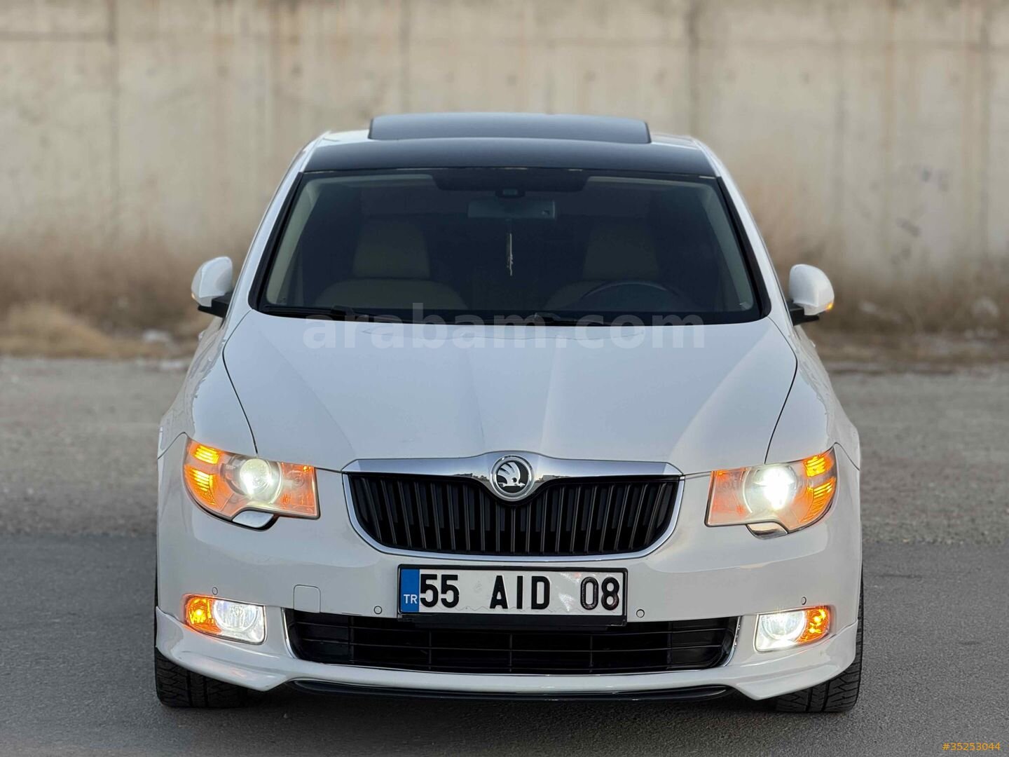 Galeriden Skoda SuperB 1.6 TDI Prestige 2013 Model Van 295.000 km Beyaz 3