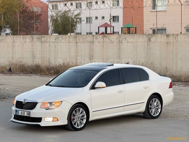 Galeriden Skoda SuperB 1.6 TDI Prestige 2013 Model Van 295.000 km Beyaz