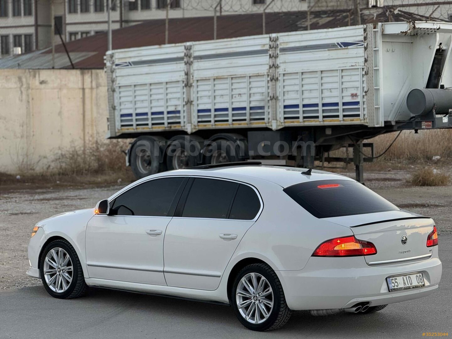 Galeriden Skoda SuperB 1.6 TDI Prestige 2013 Model Van 295.000 km Beyaz 7