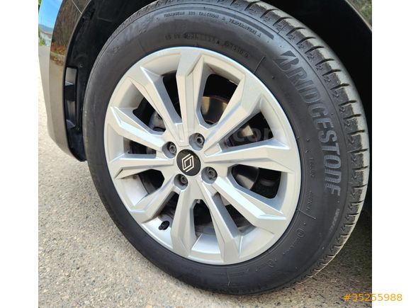 Tertemiz Renault Clio Evolution Otomatik, Opsiyonel Çelik Jantlı