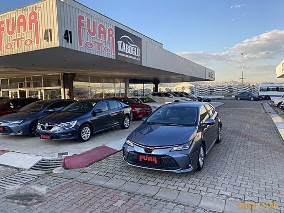 Galeriden Toyota Corolla 1.5 Dream 2025 Model Kocaeli 18.000 km