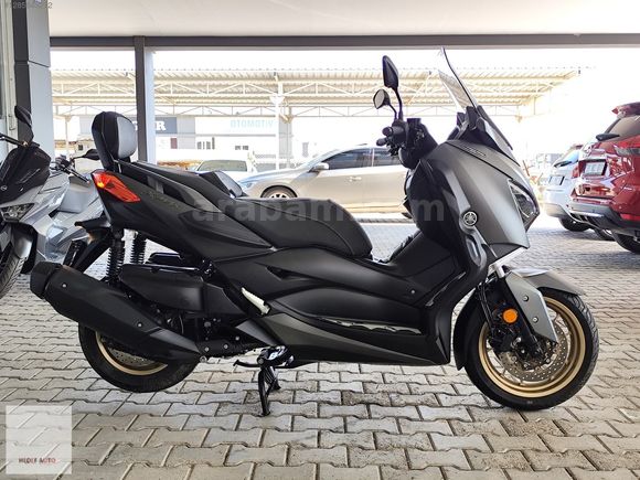YAMAHA X MAX 400 TECH MAX HATASIZ ÇOK DÜŞÜK KM SERVİS BAKIMLI