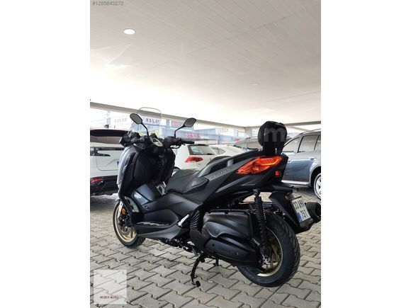 YAMAHA X MAX 400 TECH MAX HATASIZ ÇOK DÜŞÜK KM SERVİS BAKIMLI