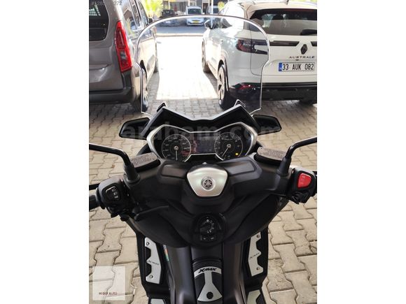 YAMAHA X MAX 400 TECH MAX HATASIZ ÇOK DÜŞÜK KM SERVİS BAKIMLI