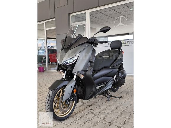 YAMAHA X MAX 400 TECH MAX HATASIZ ÇOK DÜŞÜK KM SERVİS BAKIMLI