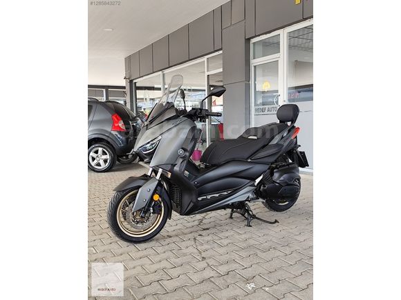 YAMAHA X MAX 400 TECH MAX HATASIZ ÇOK DÜŞÜK KM SERVİS BAKIMLI