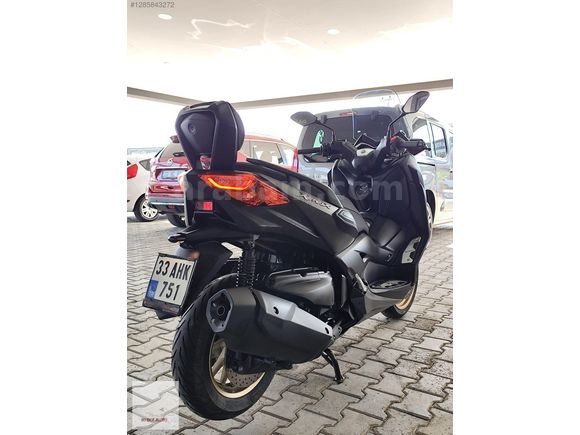 YAMAHA X MAX 400 TECH MAX HATASIZ ÇOK DÜŞÜK KM SERVİS BAKIMLI