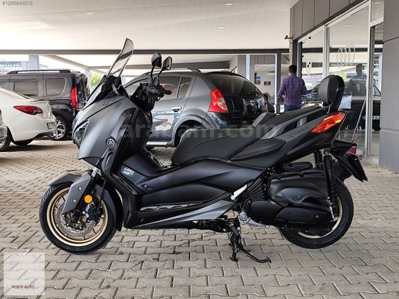 YAMAHA X MAX 400 TECH MAX HATASIZ ÇOK DÜŞÜK KM SERVİS BAKIMLI