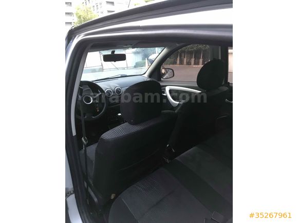 Sahibinden Dacia Sandero 1.4 Laureate 2010 Model 