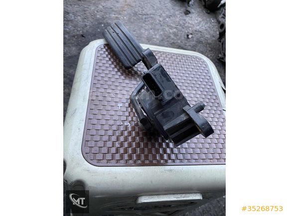Kango 3 1.5 Dci Gaz Pedalı 8200436864