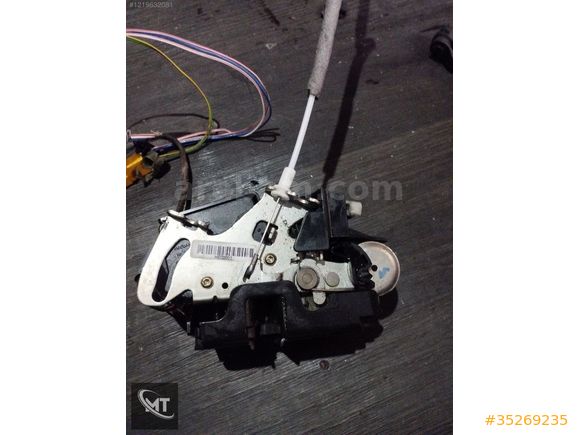 mercedes vaneo sağ ön kapı kilidi