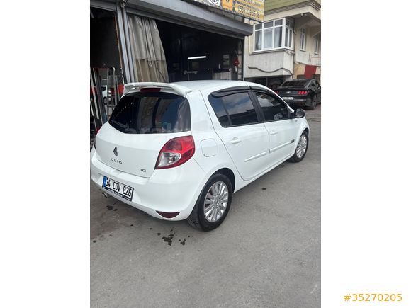 Sahibinden Renault Clio 1.5 dCi Night & Day 2012 Model