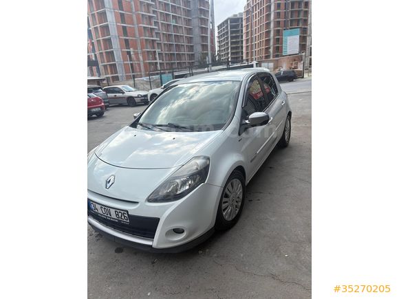 Sahibinden Renault Clio 1.5 dCi Night & Day 2012 Model