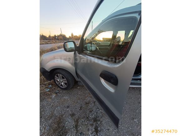 Sahibinden Renault Kangoo Multix 1.5 dCi Expression 2006 Model