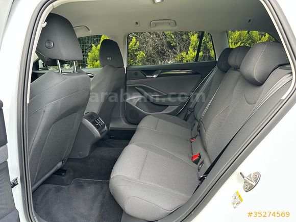 ÖZEL 2025 VW Passat PLUG-İN 1.5 eHybrid 204 HP