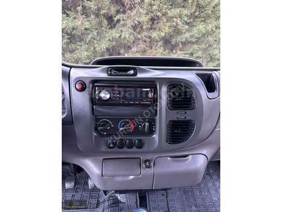 KURŞUN OTOMOTİVDEN 2004 MDL CAMLIVAN HATASIZ İLK SAHİP 5+1