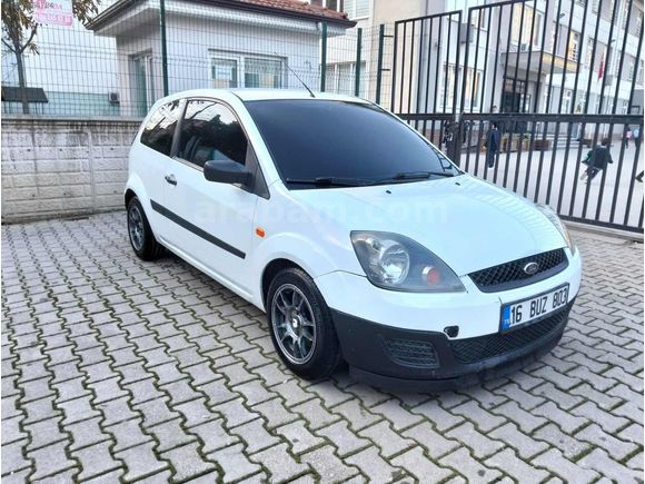 BURAK ŞAZ AUTO / HATASIZ FİESTA VAN 1.4