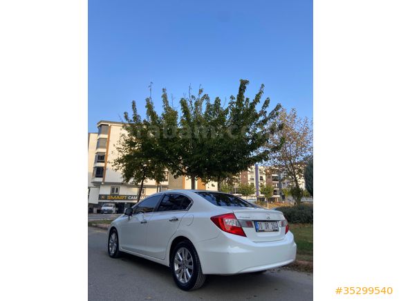 Sahibinden Honda Civic 1.6 i-VTEC ECO Elegance 2012 Model