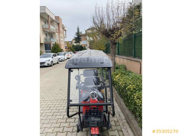 E-Mon Elektrikli 3 Teker Scooter – Şarjlı, Sorunsuz, Temiz Kullanım