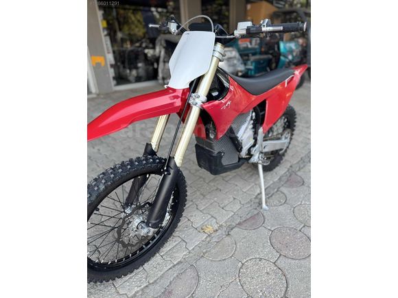 STARK FUTURE 80 hp