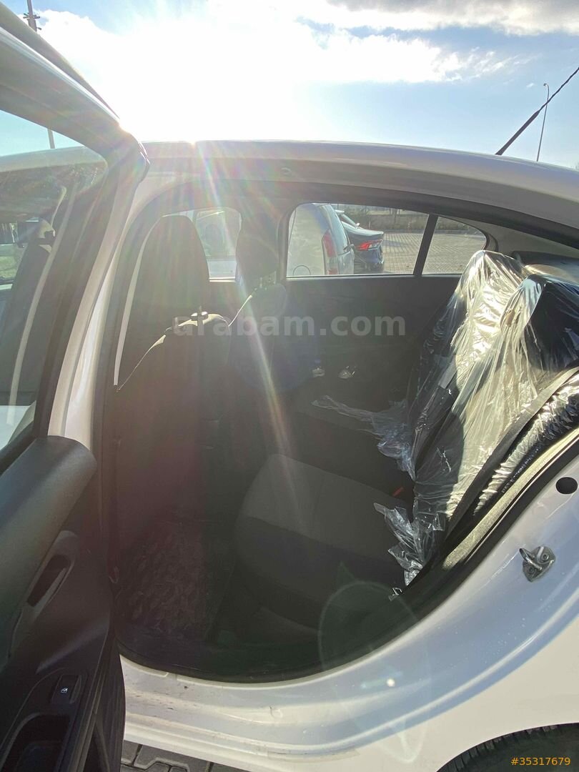 Sahibinden Fiat Egea 1.4 Fire Easy 2025 Model Afyonkarahisar 14.150 km Beyaz 5