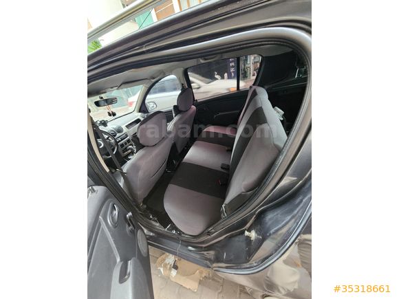 Sahibinden Dacia Sandero 1.4 Ambiance 2010 Model   Benzin lpg  hasar kaydı yok 
