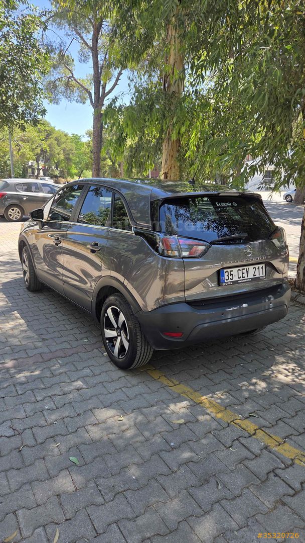 Sahibinden Opel Crossland 1.2 T Essential 2022 Model İzmir 82.000
