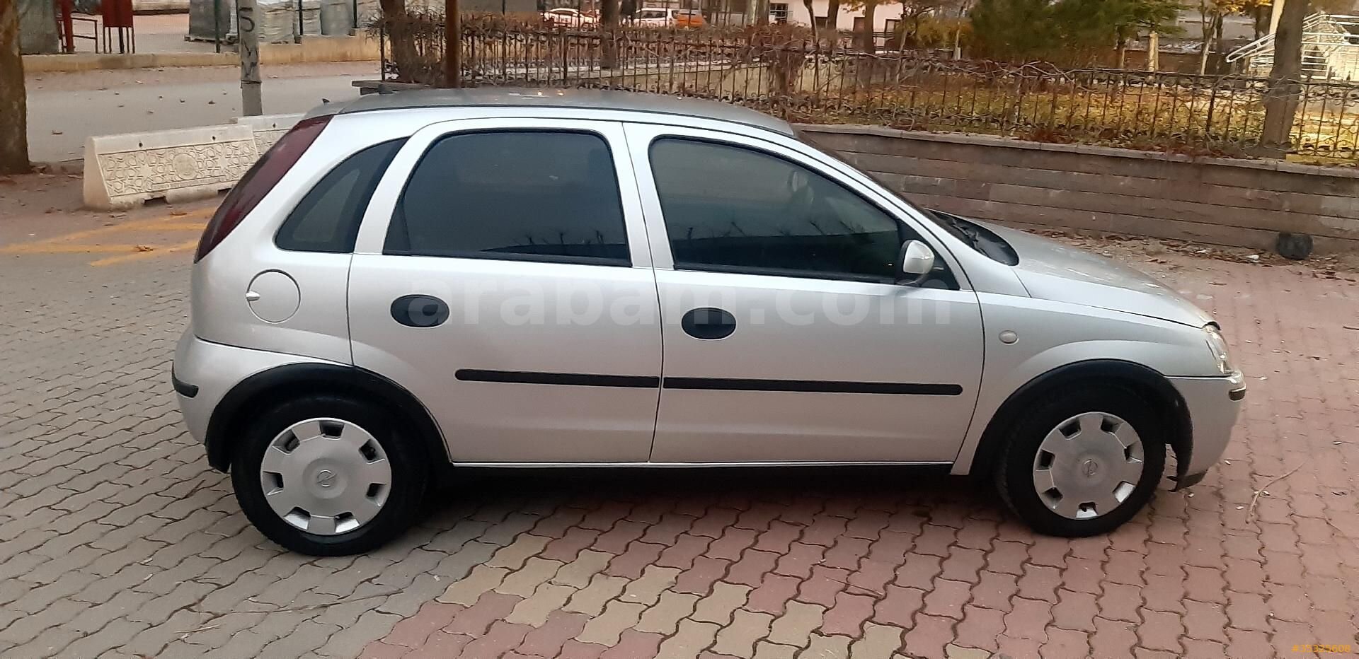 Galeriden Opel Corsa 1.3 CDTI Essentia 2004 Model Konya 238.000 km Gri (Gümüş) 3