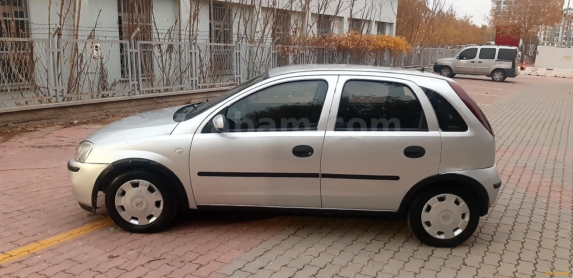 Galeriden Opel Corsa 1.3 CDTI Essentia 2004 Model Konya 238.000 km Gri (Gümüş) 4