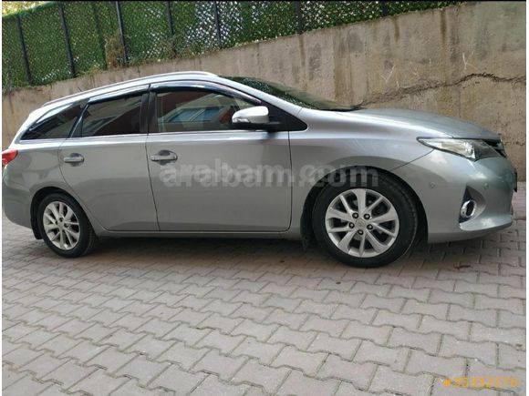 Sahibinden Auris 2014 Çıkışlı En Dolusu preminum( Station Vagon)