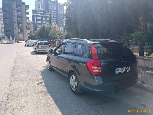 Sahibinden Kia Ceed 1.6 CRDi Cool SW 2011 Model
