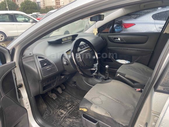Acelesi var düzgün fiyat verin 