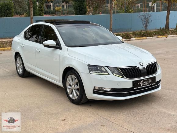 2019 OCTAVİA 173 BİN KM'DE İÇİ BEJ CAM TAVAN DSG HATASIZ BOYASIZ