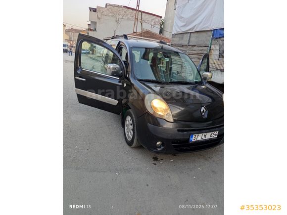 Sahibinden Renault Kangoo Multix 1.5 dCi Authentique 2011 Model  303.000 km Siyah
